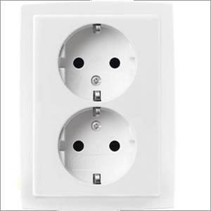 Busch-Jaeger dubbele wandcontactdoos 20-02 EUJR-82 ivoorwit