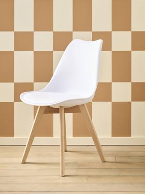 Scandinavische stoel voor basisschoolkinderen wit