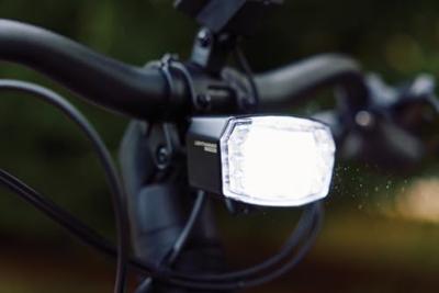 Trelock Koplamp ls990 lighthammer pro 250 Trelock Koplamp ls990 lighthammer pro 250