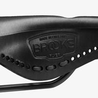 BROOKS Flyer carved - black - thumbnail