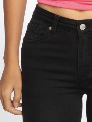 NA-KD / Chino Cropped Flare in zwart NA-KD / Chino Cropped Flare in zwart