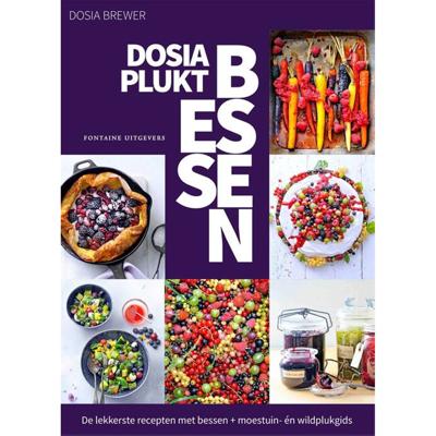 Dosia  Brewer Dosia plukt bessen