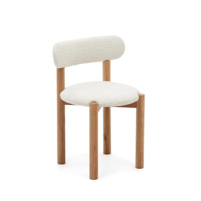 Kave Home Eetkamerstoel 'Nebai' Bouclé, kleur Wit Kave Home Eetkamerstoel 'Nebai' Bouclé, kleur Wit