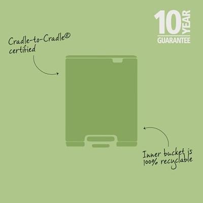 Brabantia Bo pedaalemmer 12 liter Matt steel finger print proof Brabantia Bo pedaalemmer 12 liter Matt steel finger print proof