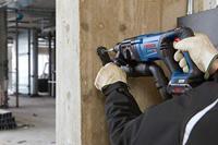 Accu-boorhamer BOSCH PROFESSIONAL SDS plus GBH 18V-26 D geleverd in solo-uitvoering in standaard koffer - thumbnail