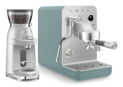 Smeg EMC02EGMEU Espresso apparaat Groen Smeg EMC02EGMEU Espresso apparaat Groen