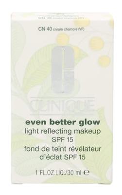Clinique Even Better Glow Light Reflecting Makeup SPF 15 Fles Crème 30 ml Clinique Even Better Glow Light Reflecting Makeup SPF 15 Fles Crème 30 ml