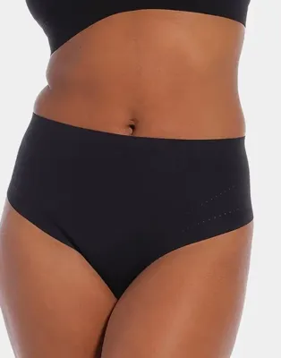 Magic sterk corrigerende string - Dream Shaper Thong - Buik corrigerende shapewear brief - Zwart - Huidskleur