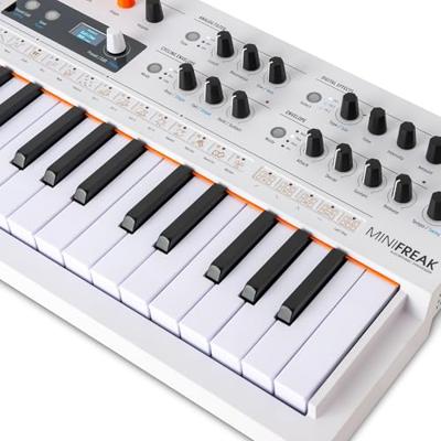 Arturia MiniFreak Vocoder synthesizer