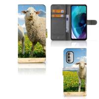 Motorola Moto G51 5G | Telefoonhoesje | Met pasjeshouder | Schaap en Lammetje - thumbnail