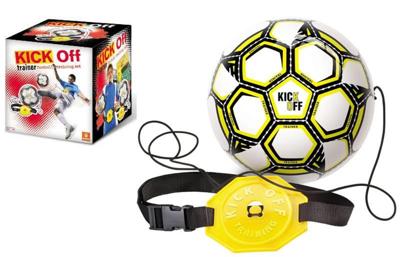 Mondo kick off voetbaltrainer