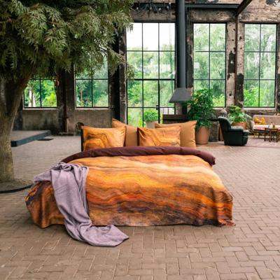 Kayori Ueno Dekbedovertrek Multi