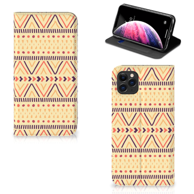 Apple iPhone 11 Pro Max | Hoesje met Magneet | Aztec Yellow Apple iPhone 11 Pro Max | Hoesje met Magneet | Aztec Yellow