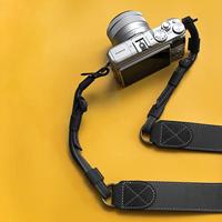 MegaGear SLR, DSLR schouder- of nekriem van echt leer, zwart - thumbnail