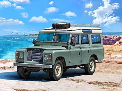 Revell 1/24 Land Rover Series III LWB Revell 1/24 Land Rover Series III LWB