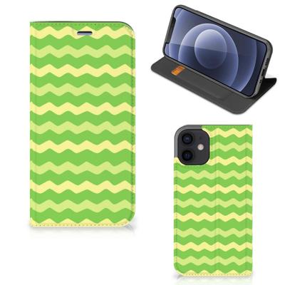 iPhone 12 Mini | Hoesje met Magneet | Waves Green