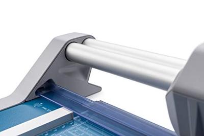 Dahle rolsnijmachine 550 voor ft A4, capaciteit: 20 vel Dahle rolsnijmachine 550 voor ft A4, capaciteit: 20 vel