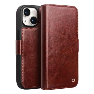 Qialino - iPhone 15 - Leren bookcase hoes - Bruin Qialino - iPhone 15 - Leren bookcase hoes - Bruin