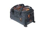 Bagagedragertas Basil Miles Tarpaulin 7 liter 32 x 20 x 20 cm - zwart/oranje - thumbnail