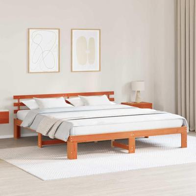 Bedframe met hoofdeinde Bruin 180 x 200 cm Massief grenenhout