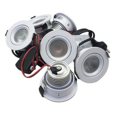 Set 2 x 4 Watt dimbare led inbouwspots Wit - 2700K Set 2 x 4 Watt dimbare led inbouwspots Wit - 2700K