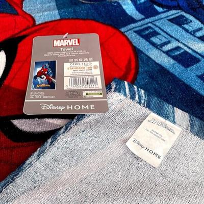 Spiderman strandlaken city 70 x 140 cm katoen