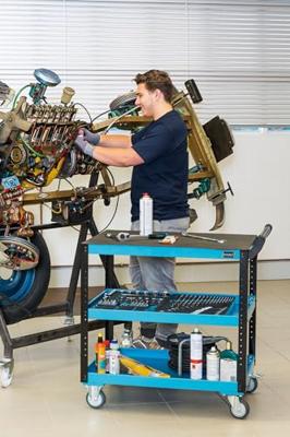 HAZET Servicewagen Assistent 167-3S · L x B x H: 888 mm x 541 mm x 899 mm HAZET Servicewagen Assistent 167-3S · L x B x H: 888 mm x 541 mm x 899 mm