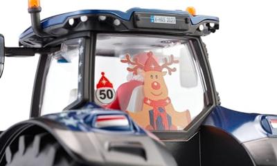 SIKU New Holland Kerst tractor 1:32