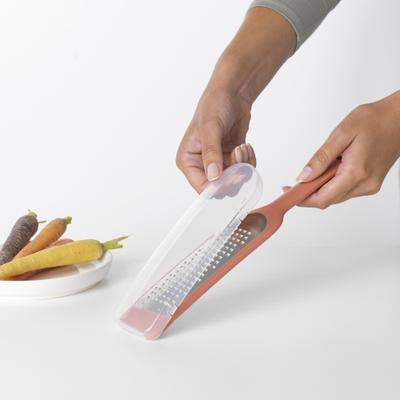 Brabantia Tasty+ rasp grof met beschermhoes Brabantia Tasty+ rasp grof met beschermhoes