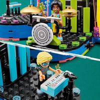 LEGO® Friends 42616 heartlake city muzikale talentenjacht - thumbnail