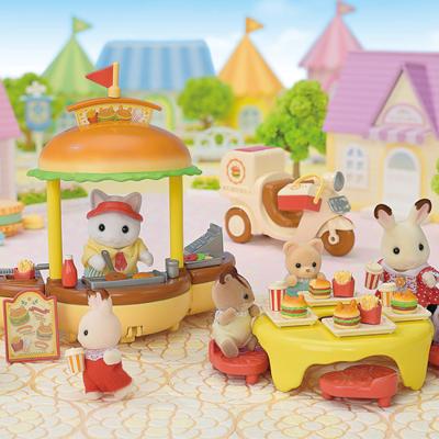Cateringspel - SYLVANIAN FAMILIES - Hamburgerkraam - Papa Latte Kat en Scooter