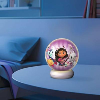 Ravensburger - gabby's dollhouse - 3d puzzle-ball nachtlicht - 73 stukjes Ravensburger - gabby's dollhouse - 3d puzzle-ball nachtlicht - 73 stukjes