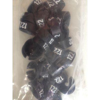 MB zwart/wit 122 voor op kledinghanger