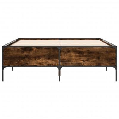 Bedframe bewerkt hout metaal gerookt eikenkleurig 135x190 cm