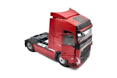 Solido Volvo FH Globetrotter XL rot 1:24 Vrachtwagen