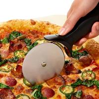 OXO Good Grips Pizzasnijder - thumbnail