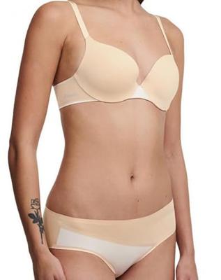 - Push up BH - Essential Extra - Maximizer push up bh - T-shirt bh - Schijnt niet door