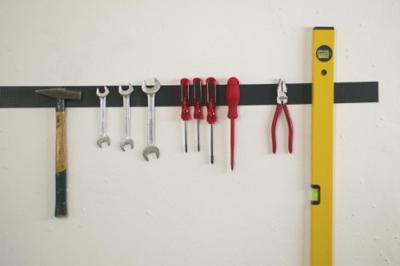 TESA On & Off 55225-00-01 Klittenband Om vast te plakken Haak- en lusdeel (l x b x h) 2500 mm x 20 mm x 2.5 m Zwart 1 stuk(s)