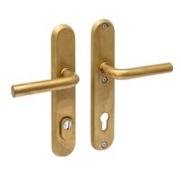 Intersteel SKG3 veiligheidsbeslag achterdeur ovaal 250x50mm kruk/kruk Luzern PC92 kerntrekbeveiliging - PVD messing getrommeld - thumbnail