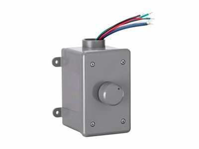Monoprice OVC100 roterende 100-Watt buitenvolumeregeling met automatische impedantie bijpassende en weerbestendige behuizing, voor buitentoepassingen