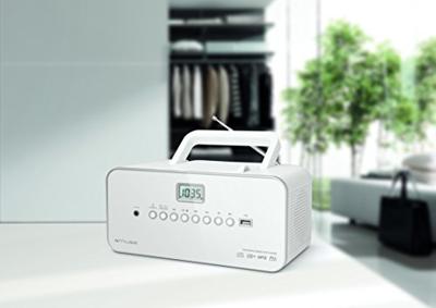 Muse M-28 NY CD-radio draagbaar, PLL FM-radio, MW-tuner, zendergeheugen, USB, MP3-weergave, werkt op netstroom of op batterijen, New York RDW RDW