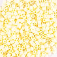 Vaessen Creative • strijkkralen creme 1100st. - thumbnail