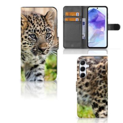 Samsung Galaxy A55 | Telefoonhoesje | Met pasjeshouder | Baby Luipaard Samsung Galaxy A55 | Telefoonhoesje | Met pasjeshouder | Baby Luipaard