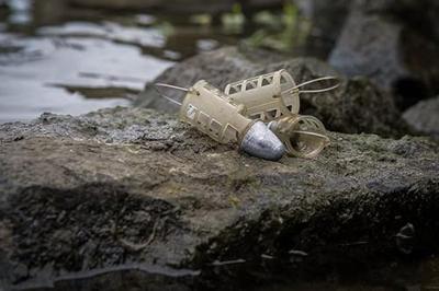 Matrix Plastic Orbit Feeder Large 40Gr