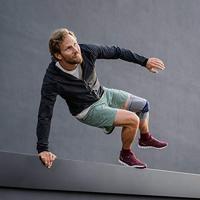 Bauerfeind GenuTrain met Siliconenboord (Tweedekans) Kniebrace - 7C - Universeel - Zwart - thumbnail