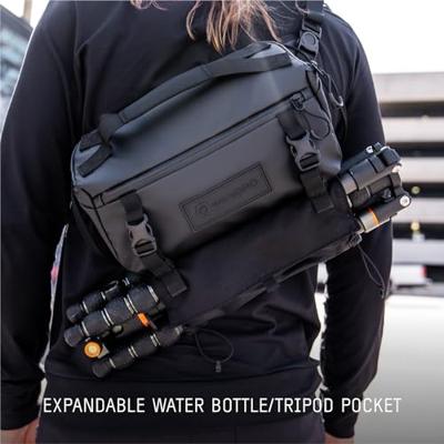 WANDRD Cameratas - Rogue Sling Crossbody Camera Case - Gemaakt van ballistische nylon stof, werkt als een Sling Laptop Tas, Wasatch Groen, 6L, Messenger Tas