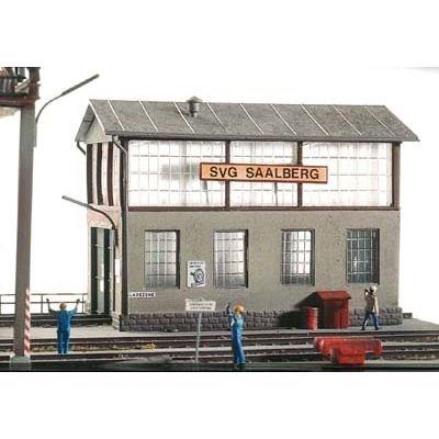 Piko H0 61101 H0 Een herstelwerkplaats