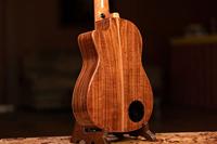 Ortega CAIMAN-BS-GB Lizard Series Short Scale Uke Bass Natural elektrisch-akoestische bas ukelele met gigbag - thumbnail