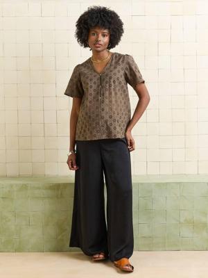 Soepele en wijde zwangerschapsbroek zwart