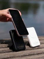 MOJOGEAR Wireless MagSafe powerbank 10.000 mAh - Magnetisch en Draadloos voor Android en iPhone - Met bureau-standaard - Zwart/Wit - thumbnail